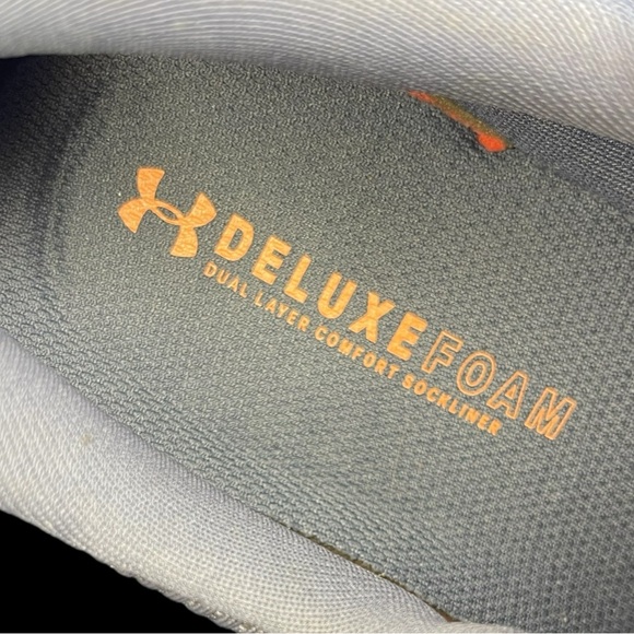 UNDER ARMOUR TENNIS SHOES - Picture 5 of 5